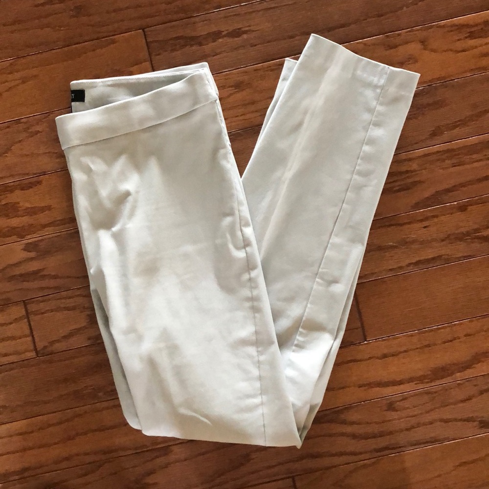 Ellen Tracy Stone /Light Khaki Stretch Pants